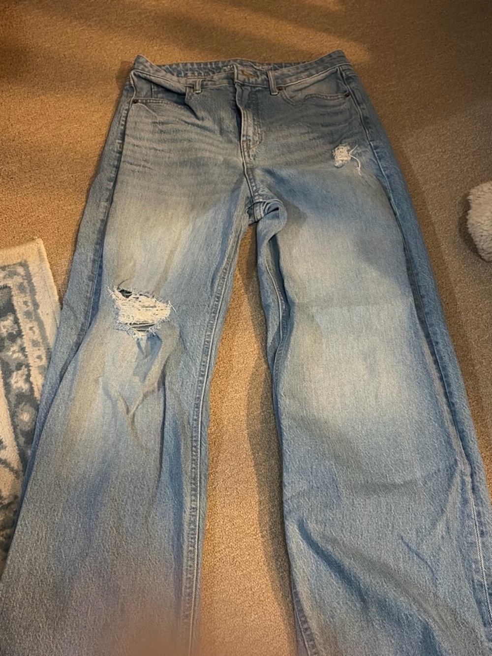 Women’s Light Blue Distressed Jeans